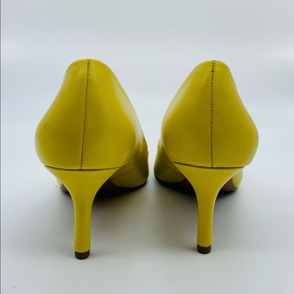 NWOT Franco Sarto Yellow Pumps, Size 7M - Picture 3 of 5